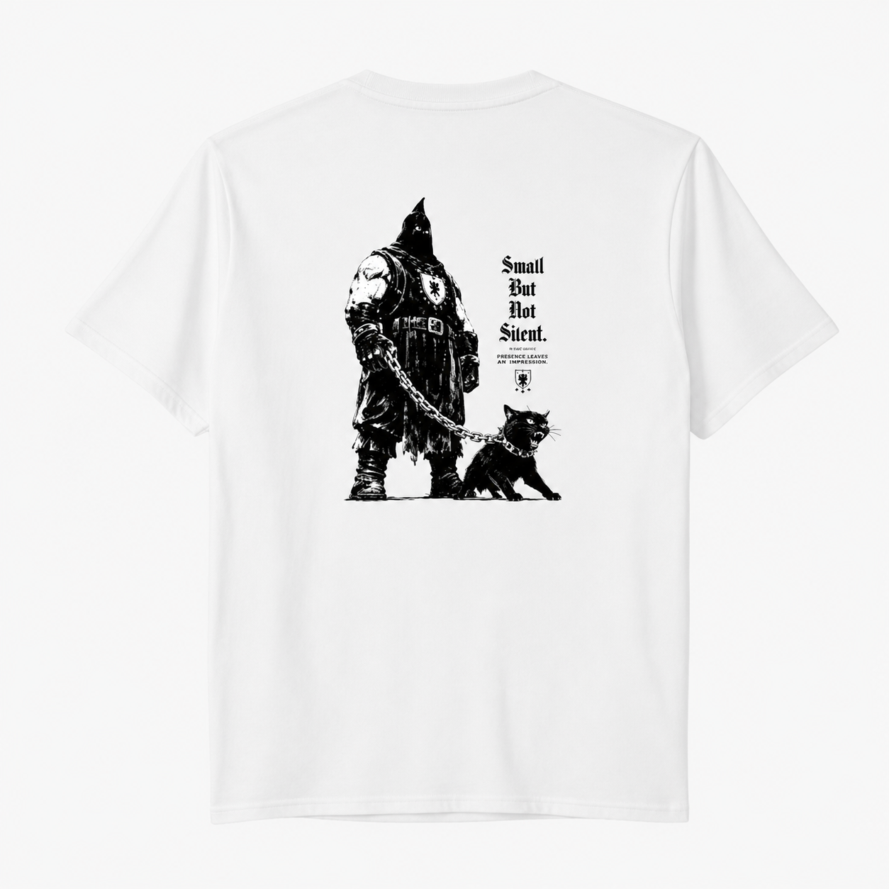Camiseta - Small but not silent